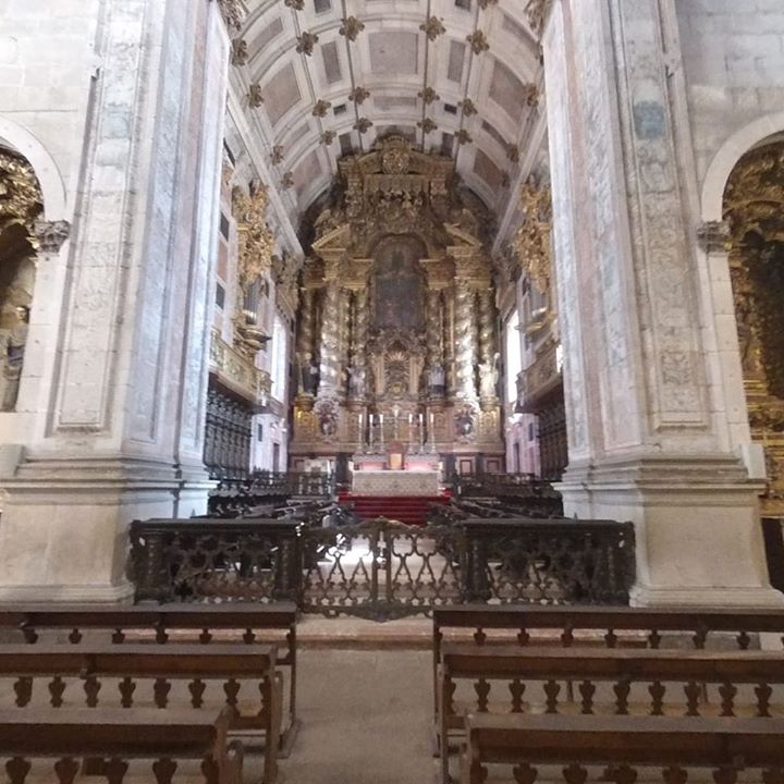 Inside the Porto cathedral